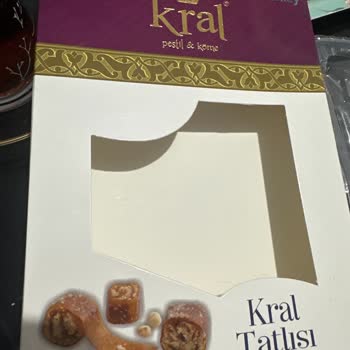 Kral Pestil Paketin Dışı Farklı İçi Farklı