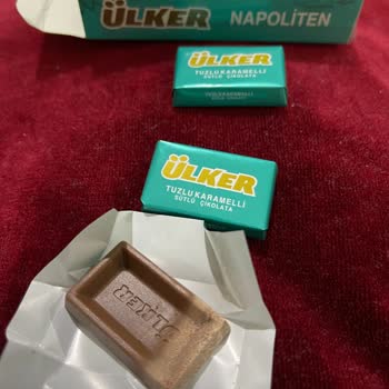 Bozuk Ülker Napoliten Çikolata