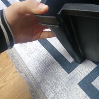 MNG Kargo Kargom Paketi Yırtık Ve Kırılmış Geldi