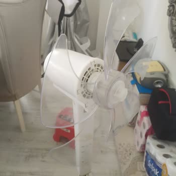 Homend Servis Tamir Etmiyor. İlgisizler