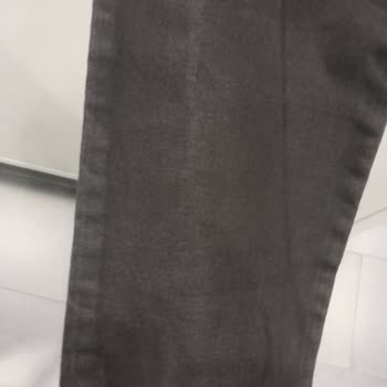 Colin's Kot Pantolonlarda Damar Çizgiler Ve Renk Solması