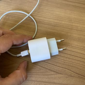 Overheated Apple 20w Power Adapter Causes Fire
