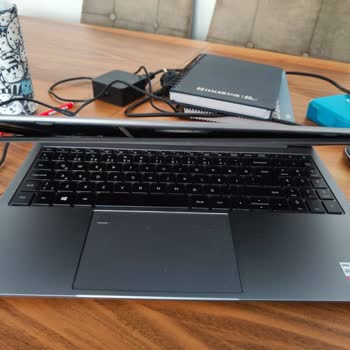 Monster Notebook Ekran Değişim Sorunu