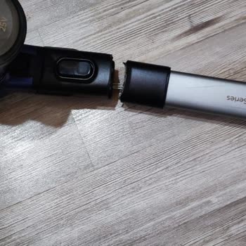 Philips SpeedPro Max 8000 XC8049/01 Süpürge Şikayeti