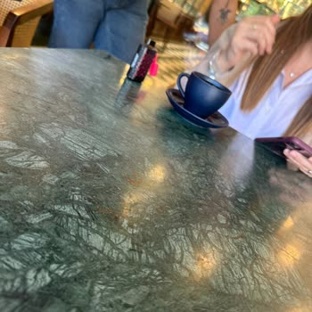 Vitavien Unutulan Eşyalar Çöpe Atılıyor Ancak Aynısını Personel Kullanıyor