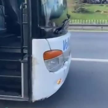 Volkan Metro Turizm Otobüs Yolda Kaldı!