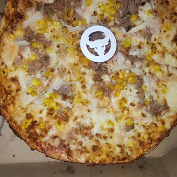 Pizza Bulls'un Malzeme Eksiltme Yaparak Pizza Göndermesi