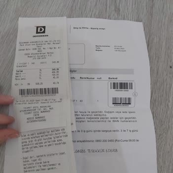Deichmann Ayakkabısının Katlanma Yerinden Yırtılması