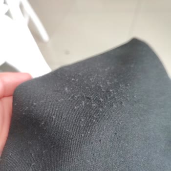 DeFacto Ürünü Kısa Sürede Tüy Toplamaya Başladı.