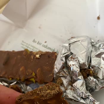 Nestle Çikolata Bozuk Çıktı!
