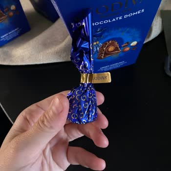 Godiva Bayatlamış Fındık Çikolata ve Gofreti