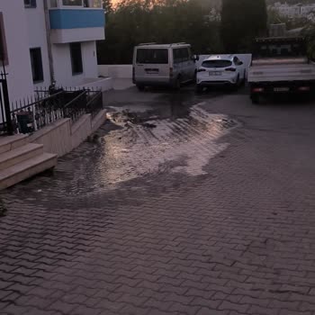 Muğla Büyükşehir Belediyesi Su Patlağı Var