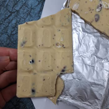 Nestle Damak Çikolata Aldım Her Seferinde Aynı Problem Bozuk Ürün.