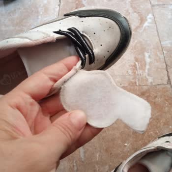 LC Waikiki Ayakkabının Cırtları Tutmuyor