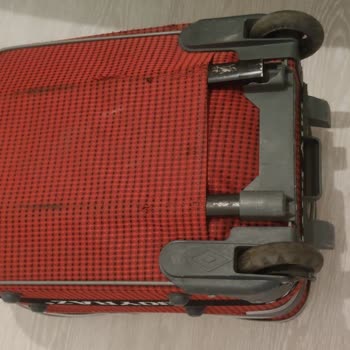 Türk Hava Yolları Kırık Valiz