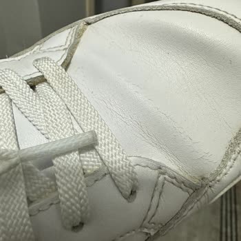 Tommy Hilfiger Garanti Kapsamlı Ayakkabıyı Kabul Etmiyor.