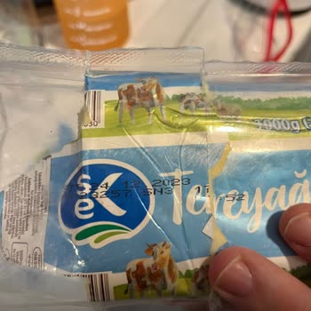 Sek Süt Tereyağ Açılmamış Vakumlu Poşetin Küflü Olması