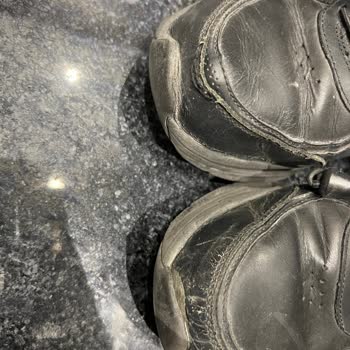 Skechers Spor Ayakkabının 4 Ayda Dikişleri Söküldü