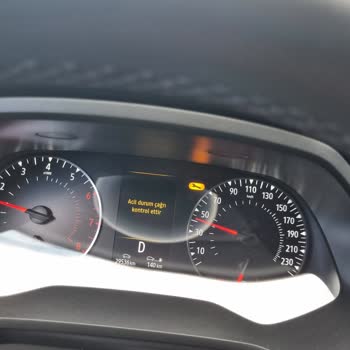 Gürses Oto (İstanbul) Renault Yıllık Bakım İçin Verdiğim Aracı Bozdu