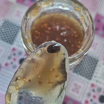 Harras Reçelden Böcek Çıktı