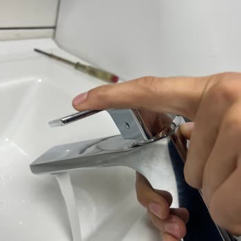 Hatalı ECA Lavabo Bataryası