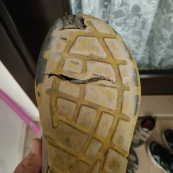 Minipicco Ayakkabı Malzeme Kalitesizliği