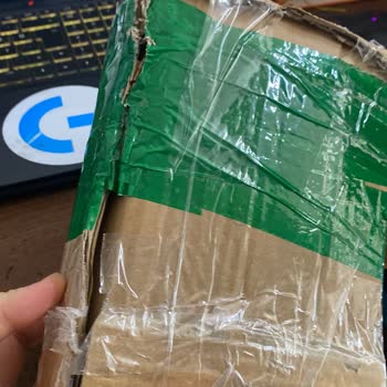 PTT Kargo Satın Aldığım Kontrol Amaçlı Zarar Verilerek Açılmış