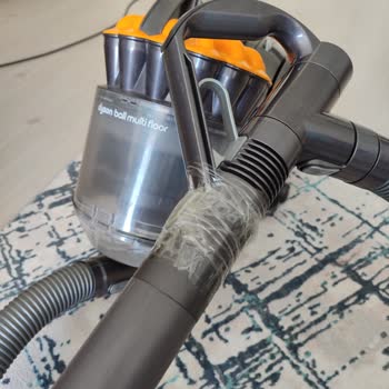 Dyson Parça Değişimi Yapmadılar.