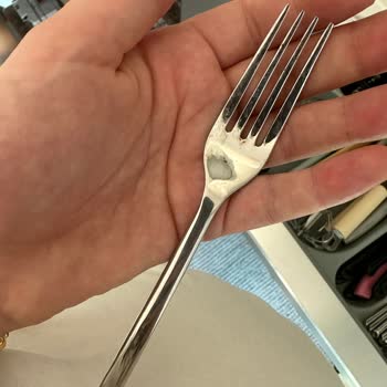 Karaca Züccaciye Çatal Bıçak Paslanması