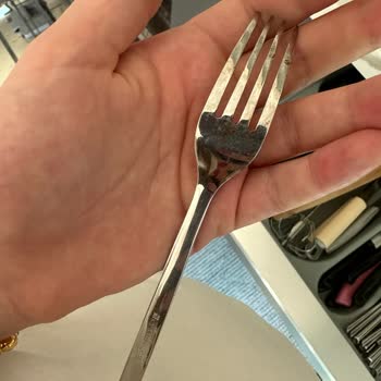 Karaca Züccaciye Çatal Bıçak Paslanması