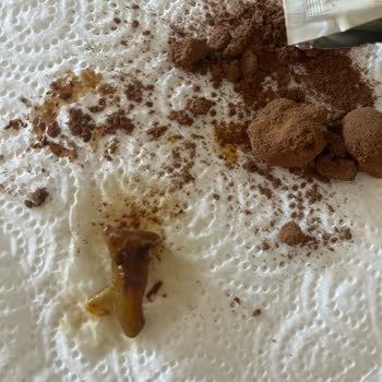 Nescafe Paketimden Kurt Ve Ya Mantara Benzer Bir Şey Çıktı