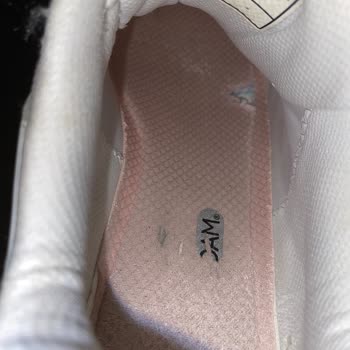 Skechers 2 Aylık Ayakkabı İç Tabanınında Parçalanma Olması