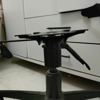 Hawk Gaming Chair Koltuğumun Kolçak Eğriliği Ve Alt Mekanizmasının Yamulması