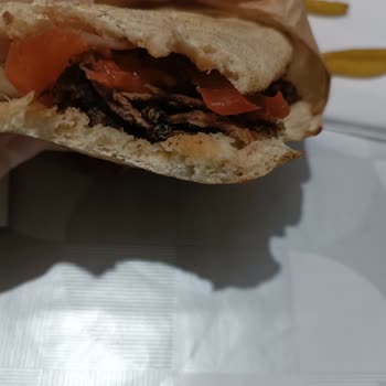 Bi Dana Döner Ürünün İçeriği Ve Siparişin Geç Gelmesi