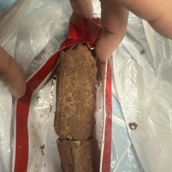 Ülker Paket Yeni İçindeki Çikolata Bozuk