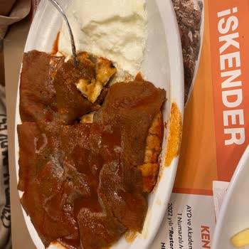 HD İskender Restaurant Ürünlerin Soğukluğu Hizmetin Kötülüğü