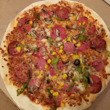 Domino's Pizza Göndermedikleri Ürünün Parasını İade Etmiyorlar