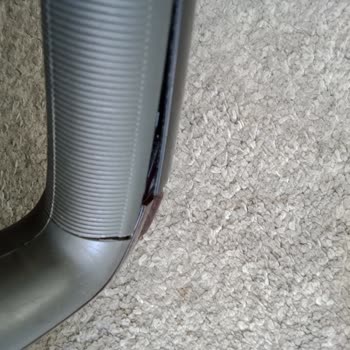 PHILIPS Ev Aletleri Philips Elektrikli Süpürgenin Kumandalı Sapı 1 Yılda Yarıldı