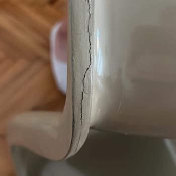 Ferri Mobilya 2 Yıl Garanti Verip 2 Günde Kırılan Ürünler Satıyor.