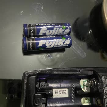 Fujika Pil Markası Yağ Sızdırıyor