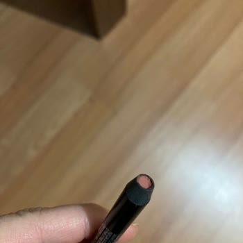 Gratis'ten Aldığım Dudak Kaleminin Ucu Kırık Çıktı