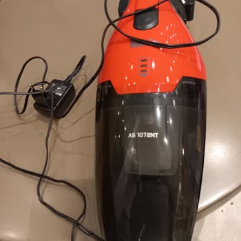 Fakir Marka Şarjlı El Süpürgesi