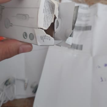 Teknosa Kutu Açılarak Ürün Alınmış.