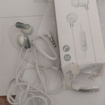 Teknosa Kutu Açılarak Ürün Alınmış.