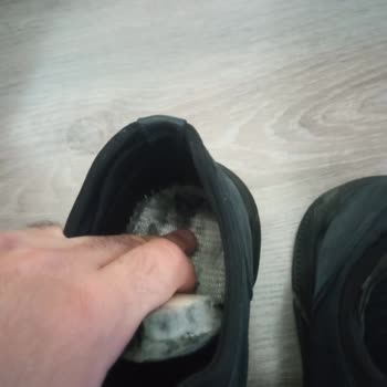 Derimod Ayakkabının İç Topuk Kısmında Çökme