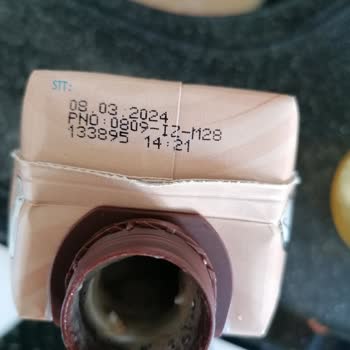 Dimes Beyaz Çikolatalı Frappe Kahve İçeceğinden Tortular Çıkması
