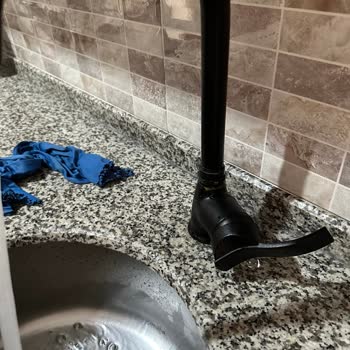 Syronea Batarya Su Sızdırıyor