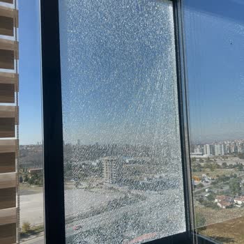 Eliz Cam Balkon Servis Desteği Cam Patlaması