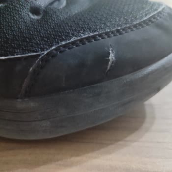 Skechers Markasının Müşterilerini Mağdur Etmesi Ve Güvenilmez Ürünler