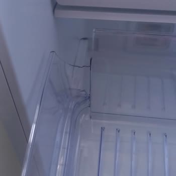 Beko Buzdolabı Sebzelik Kirik Geldi